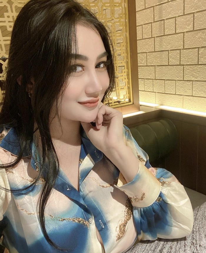 Cantik dan Seksi, Pamela Safitri yang Hobi Makan Sushi