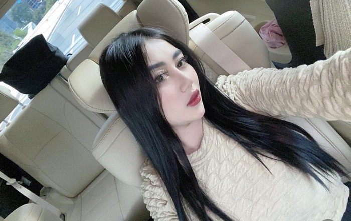 Cantik dan Seksi, Pamela Safitri yang Hobi Makan Sushi Cantik dan Seksi, Pamela Safitri yang Hobi Makan Sushi