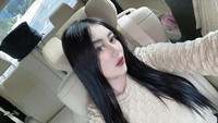 Nama Pamela Safitri kini kembali disorot, setelah penampilan terbarunya semakin seksi dan cantik. Foto: Instagram @pamelasafitri
