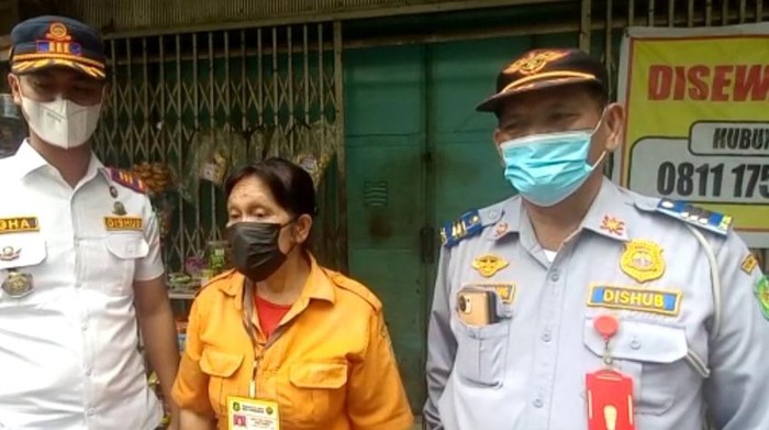 Dishub Medan menindak juru parkir yang meminta Rp 5 ribu ke pengendara
