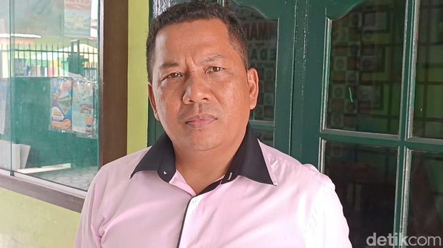 Guru Rizky Billar SD Agusman Lubis