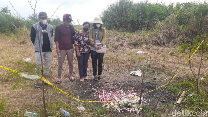 Kabar terbaru kasus PNS Semarang memasuki babak baru. Dua anggota TNI tengah menjalani pemeriksaan karena diduga terlibat dalam pembunuhan tersebut.