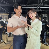 Tak sedikit netizen Indonesia yang terkejut dan mengira foto Chicco Jerikho dan Kim Sejeong hanya editan. Foto: dok. Instagram @clean_0828