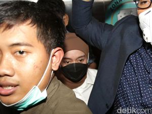 Lesti Kejora Tiba-tiba Mau Cabut Laporan KDRT Rizky Billar
