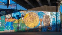 Barrio Logan, San Diego, AS di posisi keenam. Ini adalah Chicano Park yang penuh dengan mural berwarna-warni (Foto: CNN)