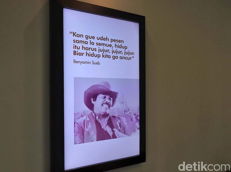 Melihat Galeri Taman Makam Tokoh Bangsa
