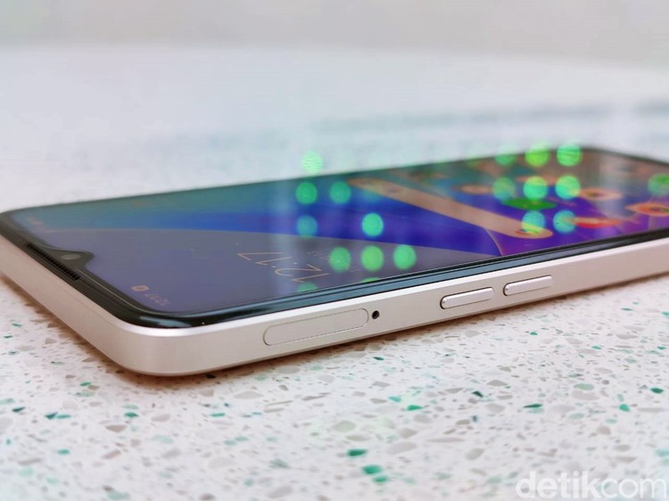 Oppo A77s
