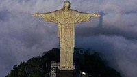 Patung Christ the Redeemer atau Kristus Penebus ini merayakan 91 tahun sejak pembangunannya.  