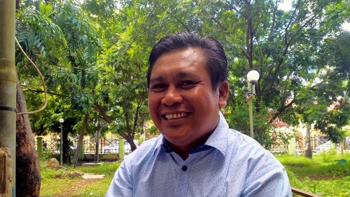 Dedi Arsik, suami pasien RSUD Dompu yang dipulangkan paksa.