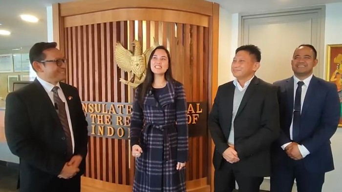 WNI sambut paspor baru berlaku 10 tahun