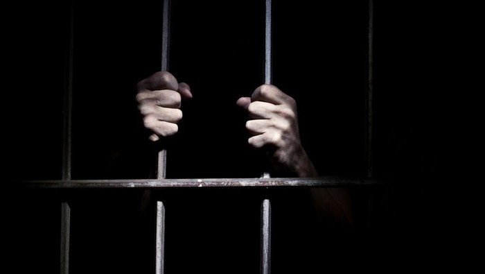 Perbedaan Tersangka dan Terdakwa: Pengertian dan Haknya