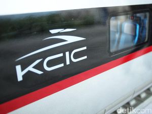 Kemenhub Restui Konsesi Kereta Cepat JKT-BDG Diperpanjang Jadi 80 Tahun