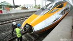 Ini Wujud Kereta Cepat yang Ditinjau Jokowi