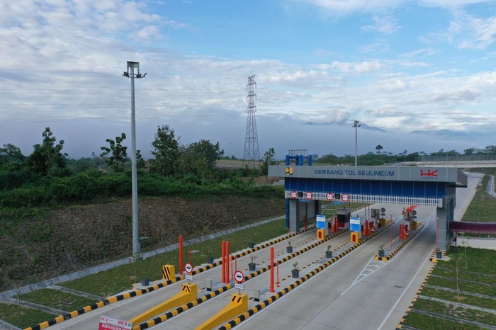 Perlintasan satwa liar di tol Sigli-Banda Aceh Perlintasan satwa liar di tol Sigli-Banda Aceh