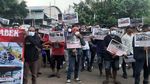 Ratusan Mahasiswa Papua Demo Kejagung