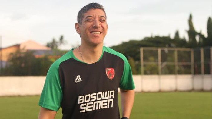 Ronald Fagundez jadi asisten pelatih baru PSM Makassar