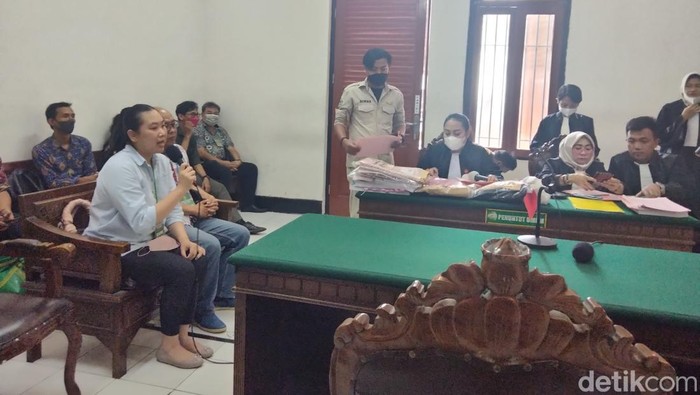 sidang pencurian