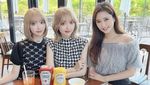 Viral Selebgram Kembar Hobi Operasi Plastik, Ternyata Juga Foodies