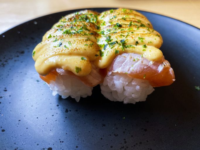 Apa Benar Makan Sushi Bikin Gemuk? Ini Kata Chef dan Pakar
