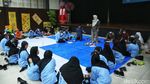 Asah Kemampuan, Warga Panti Jakarta Belajar Kesenian Kriya