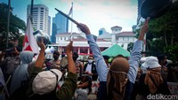 Diketahui, ini adalah hari terakhir Anies Baswedan berkantor di Balai Kota jelang purnatugas sebagai gubernur. 
