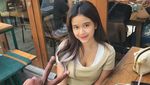 Keakraban Brisia Jodie dan Marion Jola saat Makan Popcorn Bareng