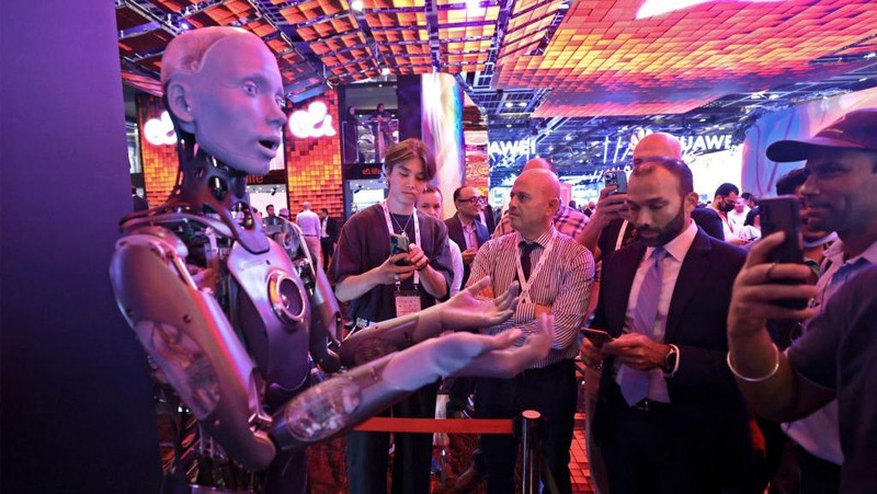 The Ameca humanoid robot greets visitors at Dubai's Museum of the Future, on October 11, 2022. (Photo by Karim SAHIB / AFP) (Photo by KARIM SAHIB/AFP via Getty Images)