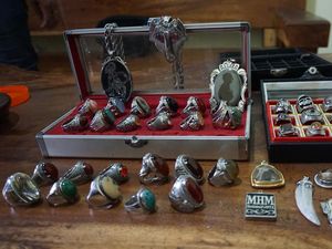 Cincin Monel Handmade di Mojokerto Eksis Sejak 1980 Digandrungi Pecinta Akik
