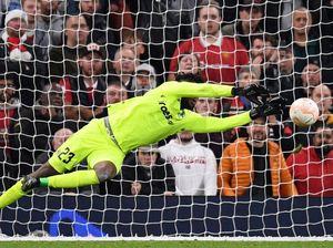 Kiper Omonia Fans MU, Repotkan Setan Merah dengan Aksi-aksi Ini
