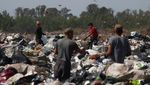Potret Inflasi 100% di Argentina, Warga Cari Makan di Tempat Sampah