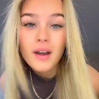 Punya pekerjaan yang didominasi oleh pria membuat sosok Isabell memang terlihat seksi. Foto: dok. TikTok/@isabellmcguire0