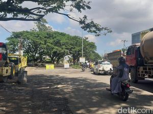 Progres Pengaspalan Jalan Tun Abdul Razak Gowa yang Sempat Rusak Parah