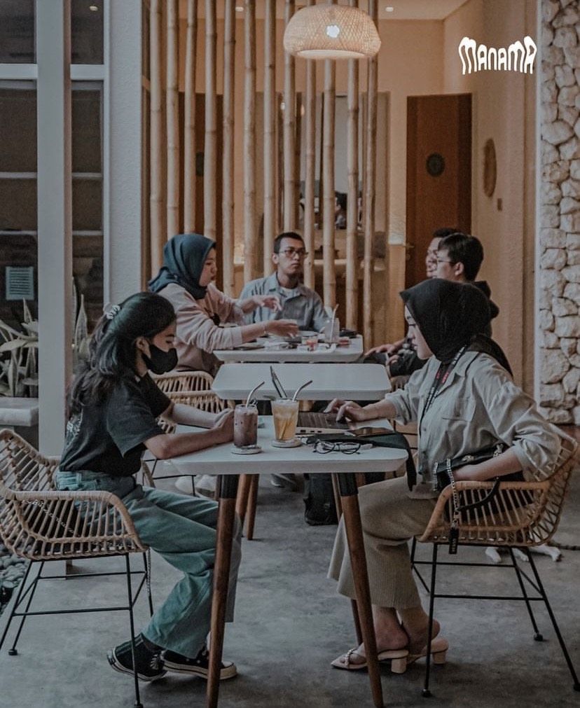 Kafe baru Jakarta Barat yang asyik dan seru buat nongkrong