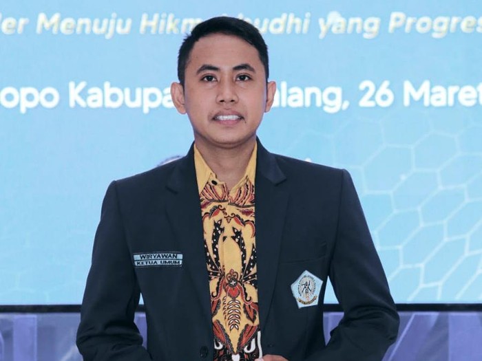 Ketua Umum Hikmahbudhi, Wiryawan