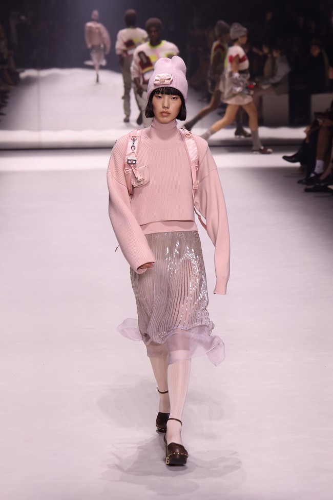 Koleksi terbaru Fendi Spring/Summer 2023 di Milan Fashion Week. Foto: Taylor Hill/Getty Images.