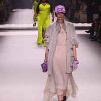 Koleksi terbaru Fendi Spring/Summer 2023 di Milan Fashion Week. Foto: Taylor Hill/Getty Images.
