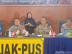 Apresiasi Khusus Kapolda Metro ke 3 Bawahannya di Kasus Teddy Minahasa
