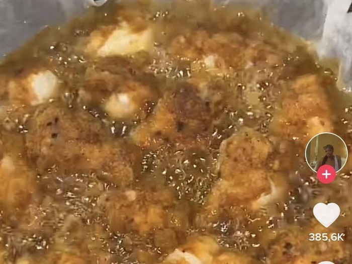 Masak Ayam Goreng Pakai Kertas Roti
