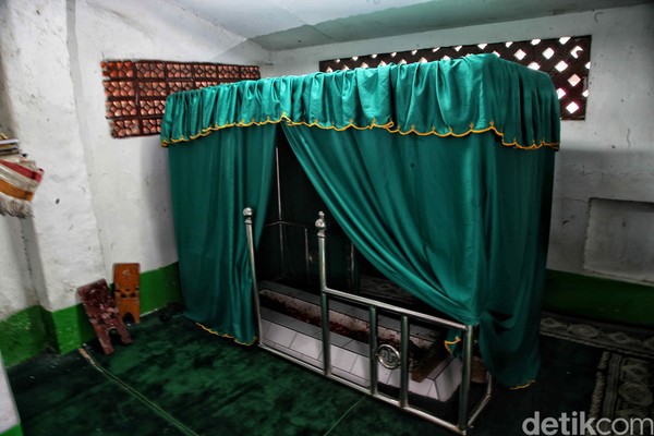 Di sana juga terdapat makam tokoh Kiai Jamiin bin Abdullah yang kerap didatangi masyarakat untuk berziarah.Foto: Pradita Utama/detikcom