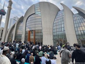 Masjid Terbesar di Jerman Mulai Mengumandangkan Azan