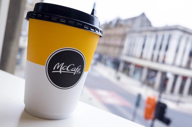 Wanita gugat McDonald's Rp 200 miliar karena kopi pesanannya ada bahan kimia.
