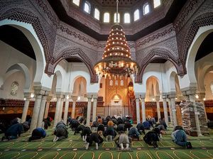 Perpaduan Harmonis Budaya Islam dan Prancis di Masjid Agung Paris