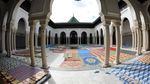 Potret Cantik dan Megahnya Masjid Agung Paris, Bikin Betah Ibadah