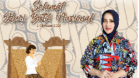 Gaya Merthy Teddy saat mengucapkan hari batik nasional. Momen itu diunggah oleh media sosial Polda Sumbar. (Dok. Instagram bhayangkari_sumbar, humaspoldasumbar)