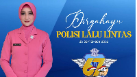 Saat suaminya masih menjabat Kapolda Sumbar, Merty secara otomatis menjadi Ketua Bhayangkari Daerah Sumbar. Bhayangkari merupakan organisasi istri polisi. (Dok. Instagram bhayangkari_sumbar, humaspoldasumbar)