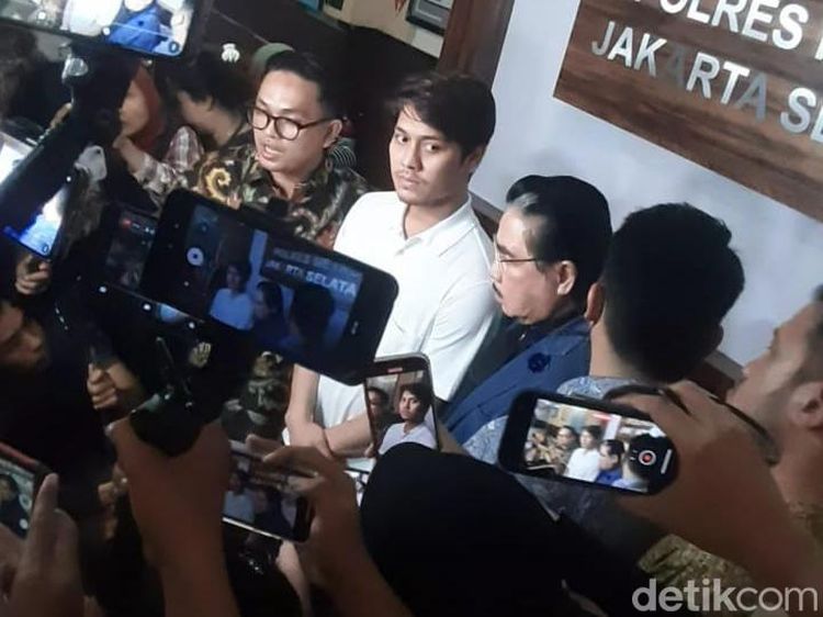 Potret Kebebasan Rizky Billar