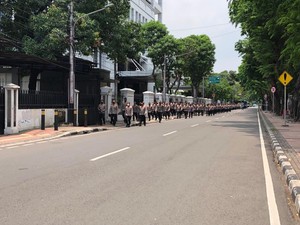 Rombongan Pejabat Polisi yang Dipanggil Jokowi Tiba di Istana
