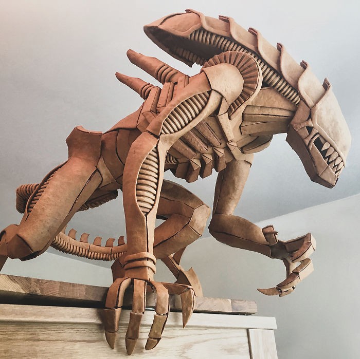 Seniman Ini Berhasil Buat Alien hingga Patung Groot dari Kue Jahe Enak