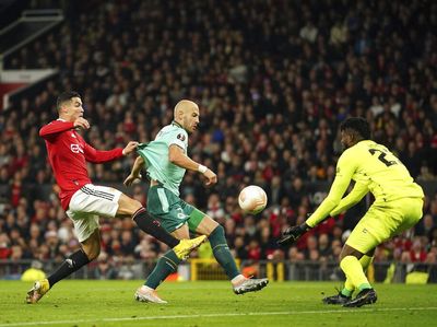 Susah Payah Manchester United Taklukkan Omonia