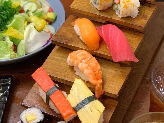 Канзаши суши 5 й микрорайон 5а фото Harganya Cuma Rp 10.000, Ini 5 Sushi Enak di Bandung